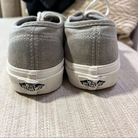 Vans Off The Wall Unisex Classic Grey Sneakers - Picture 3 of 9